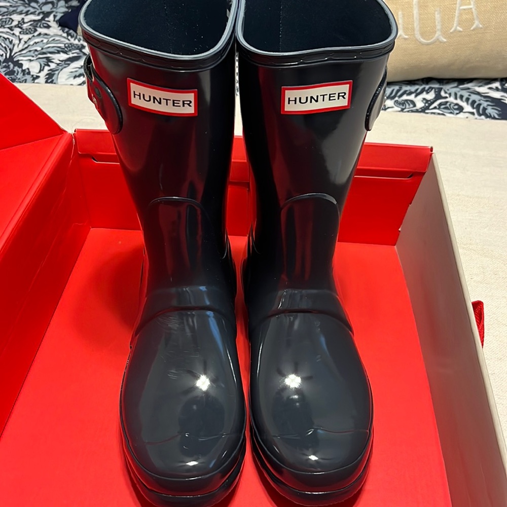 NWT Hunter Short Gloss Boots size 8